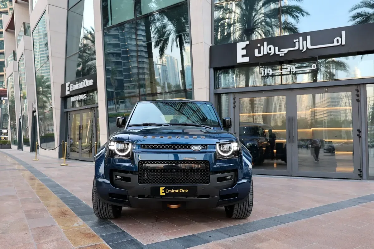 Land Rover Defender 4.4 AT AWD (635 حصان)