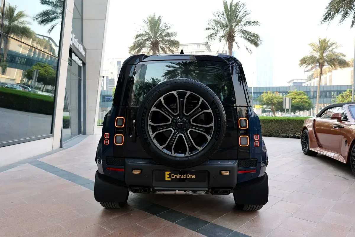 Land Rover Defender 4.4 AT AWD (635 hp) - 3