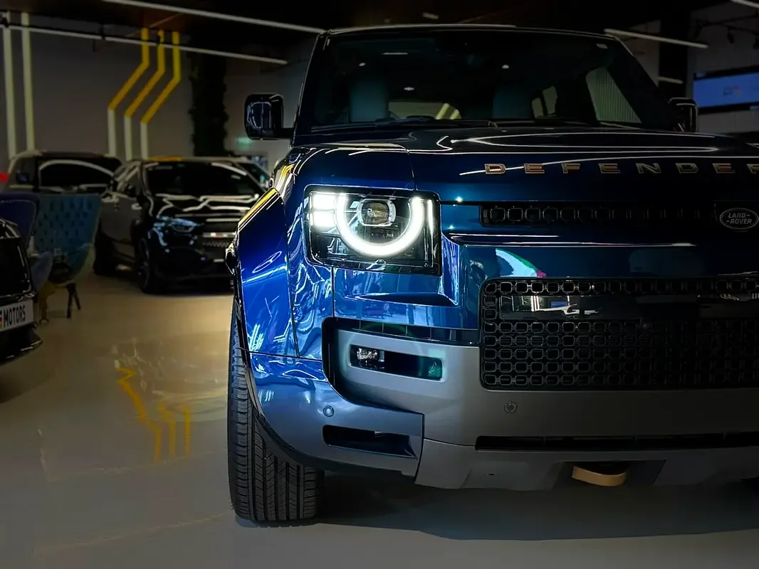 Land Rover Defender 4.4 AT AWD (635 hp) - 5