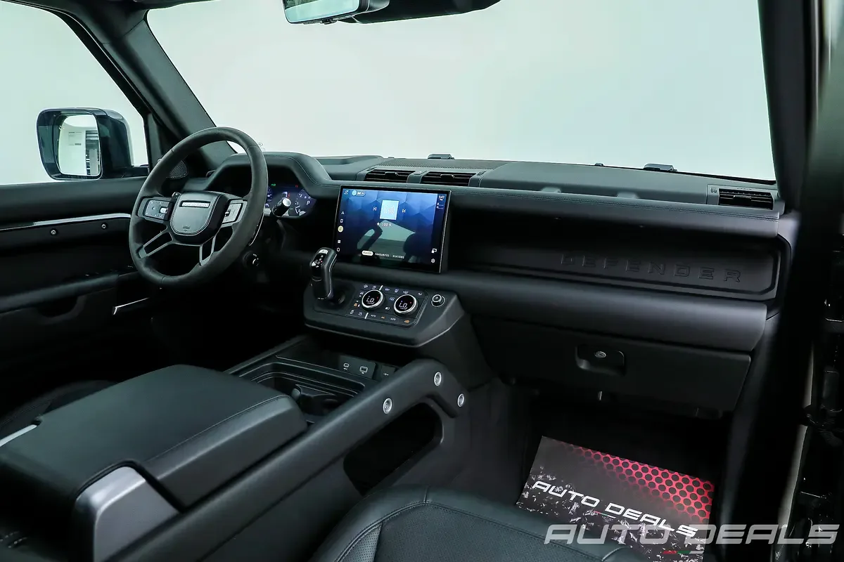 Land Rover Defender 5.0 AT AWD (525 hp) - 13