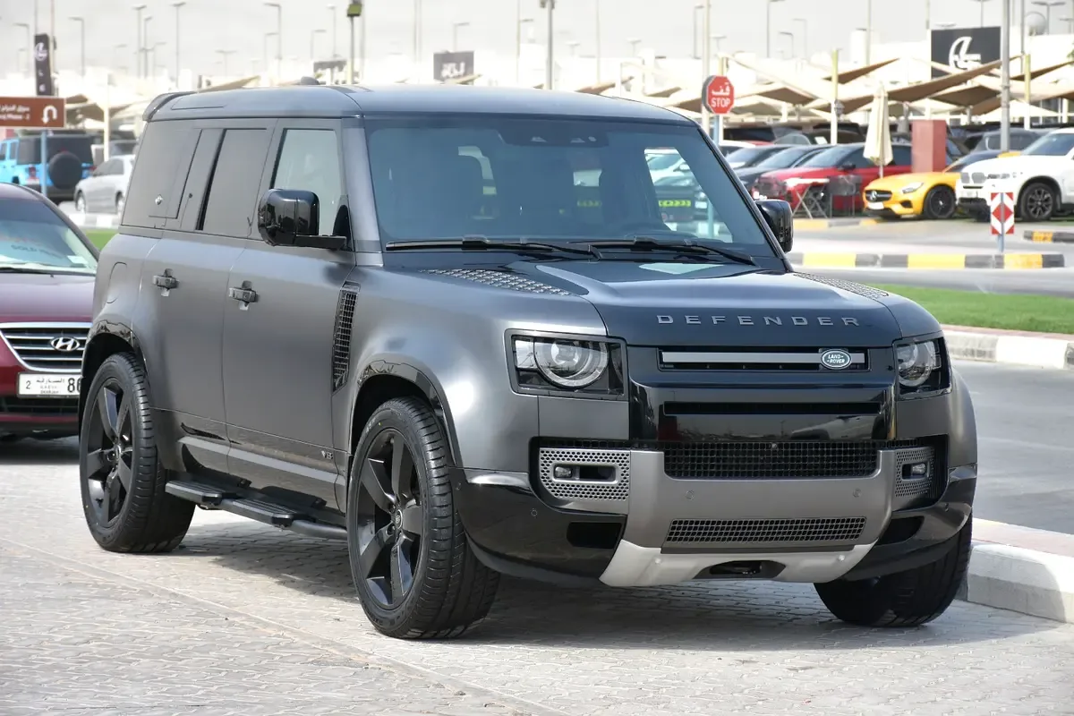 Land Rover Defender 5.0 AT AWD (525 hp)