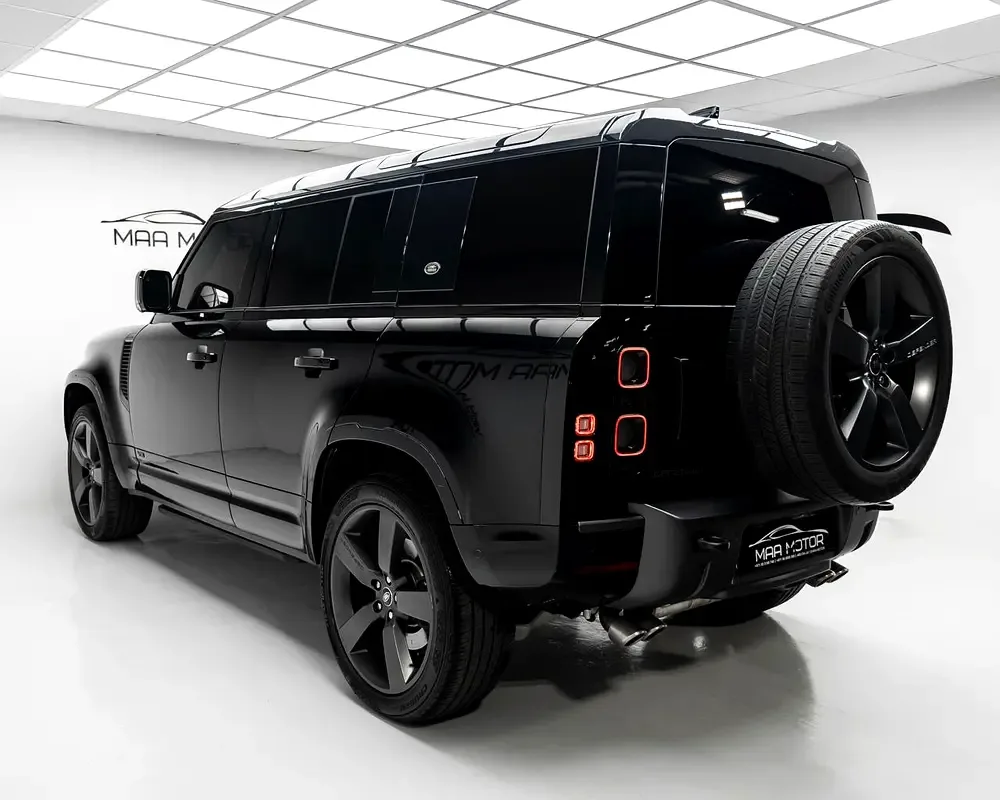 Land Rover Defender 5.0 AT AWD (525 hp) - 6