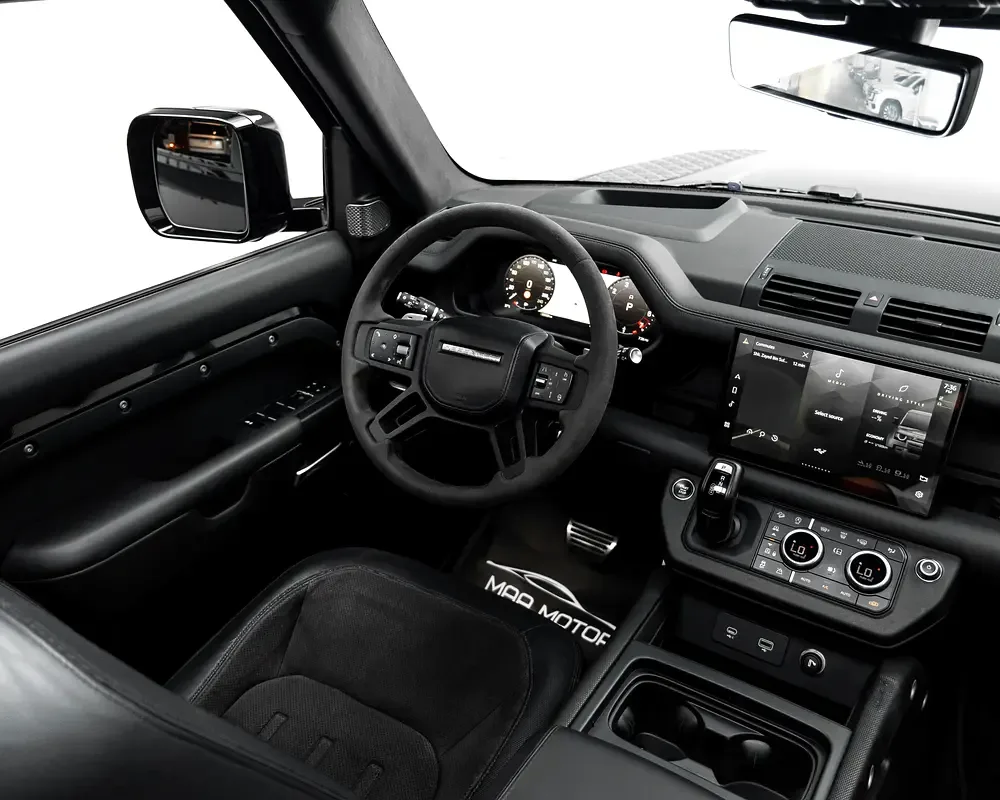 Land Rover Defender 5.0 AT AWD (525 hp) - 11