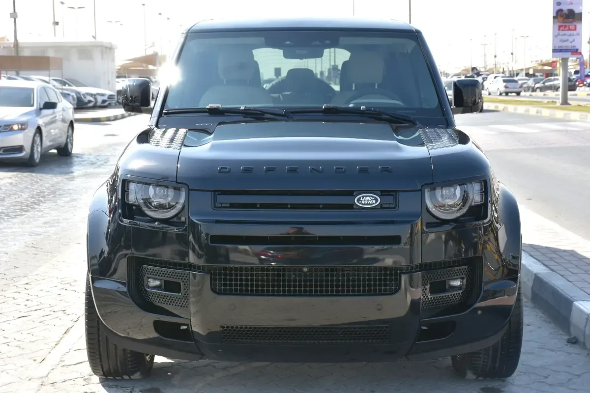 Land Rover Defender 5.0 AT AWD (525 hp) - 2