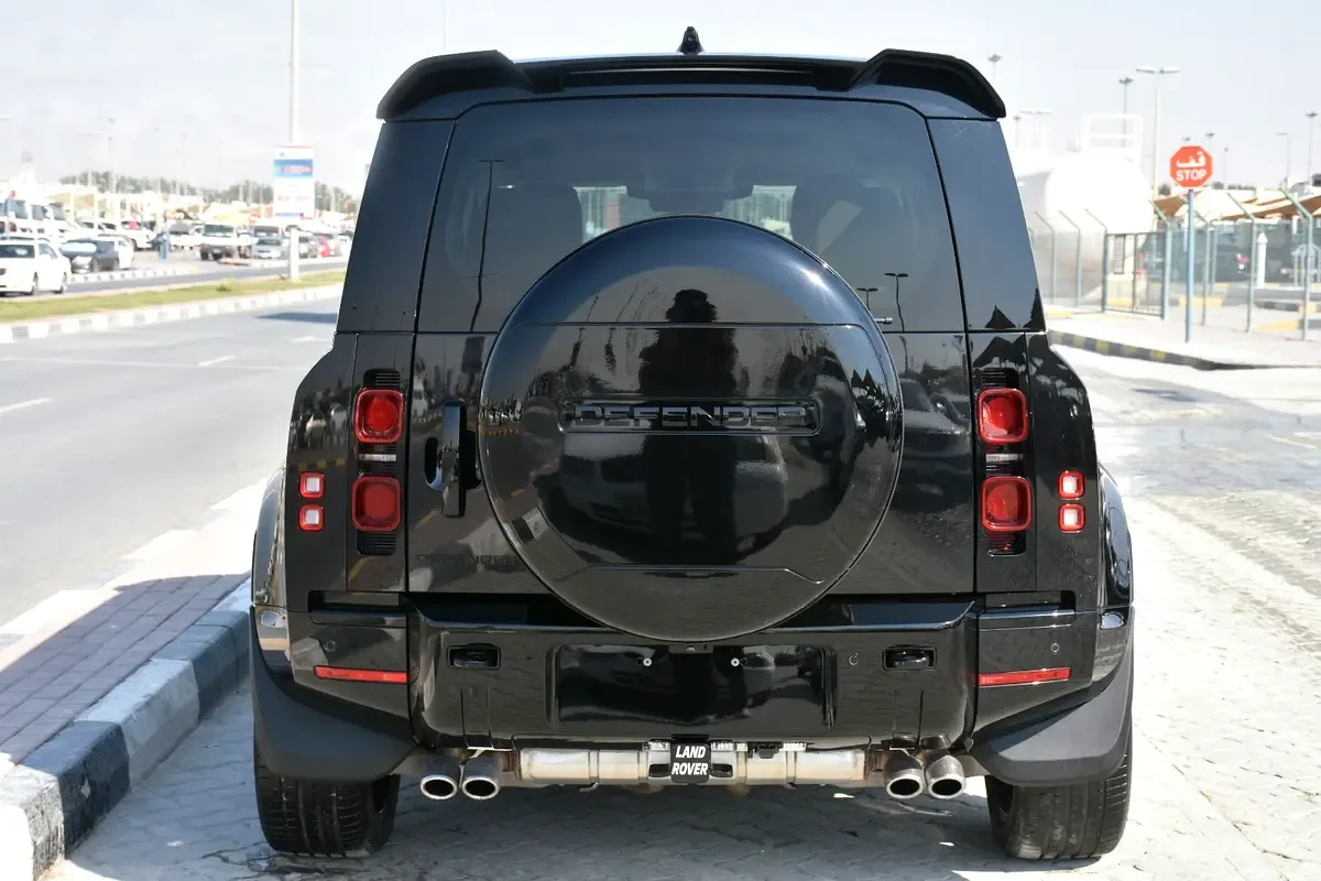 Land Rover Defender 5.0 AT AWD (525 hp) - 4