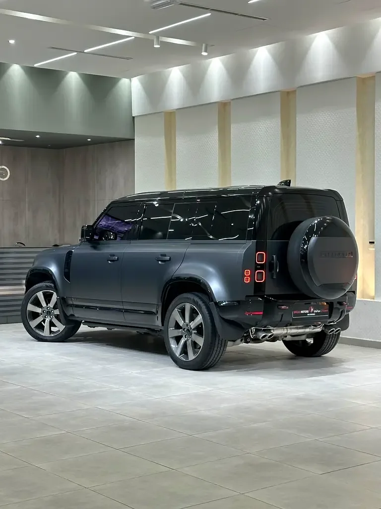 Land Rover Defender 5.0 AT AWD (525 hp) - 6