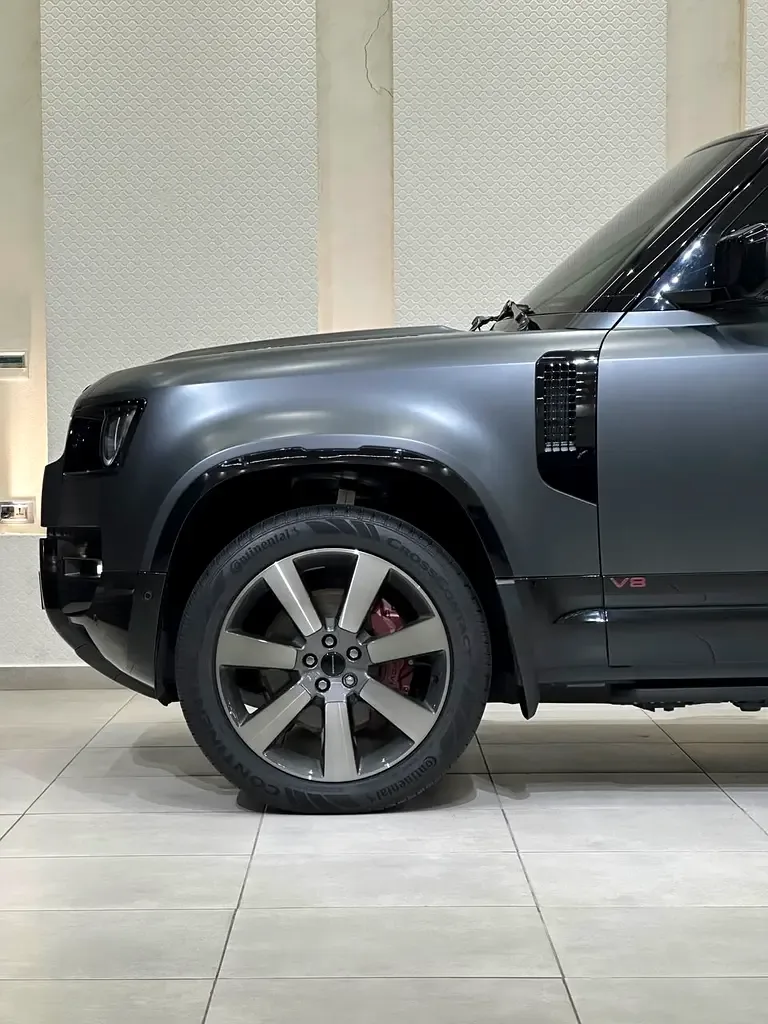 Land Rover Defender 5.0 AT AWD (525 hp) - 18