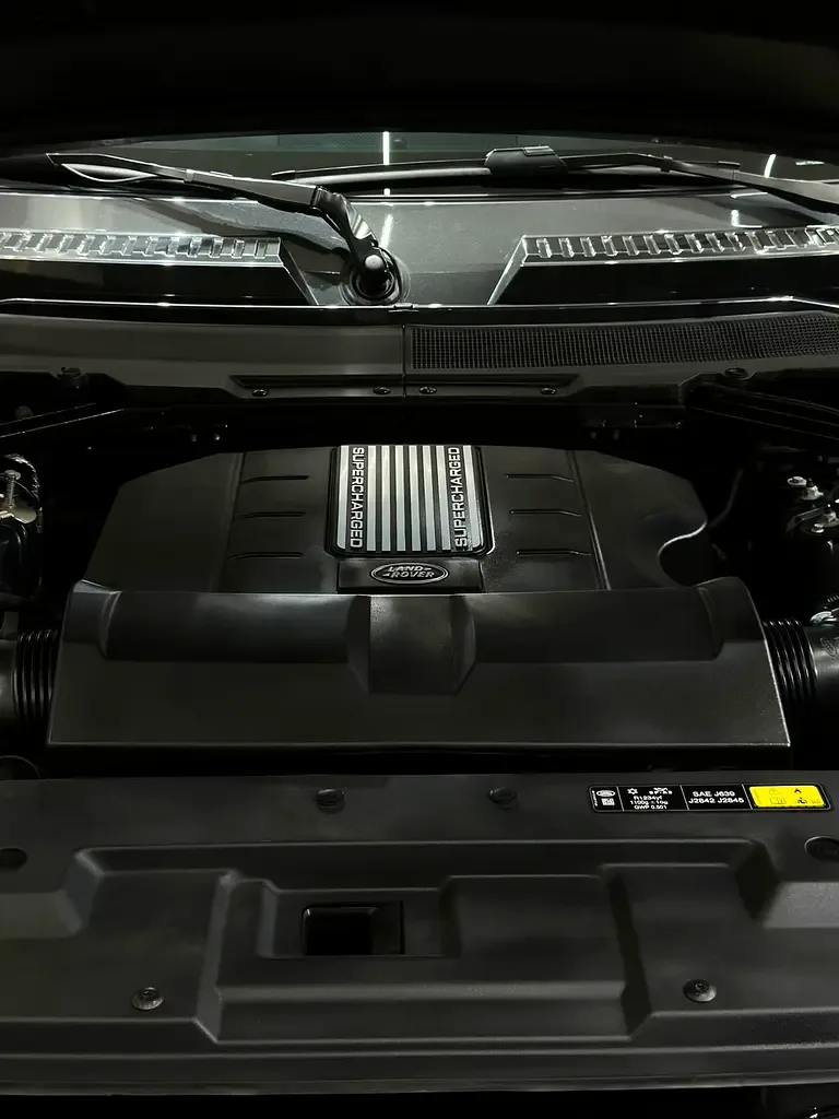 Land Rover Defender 5.0 AT AWD (525 hp) - 19