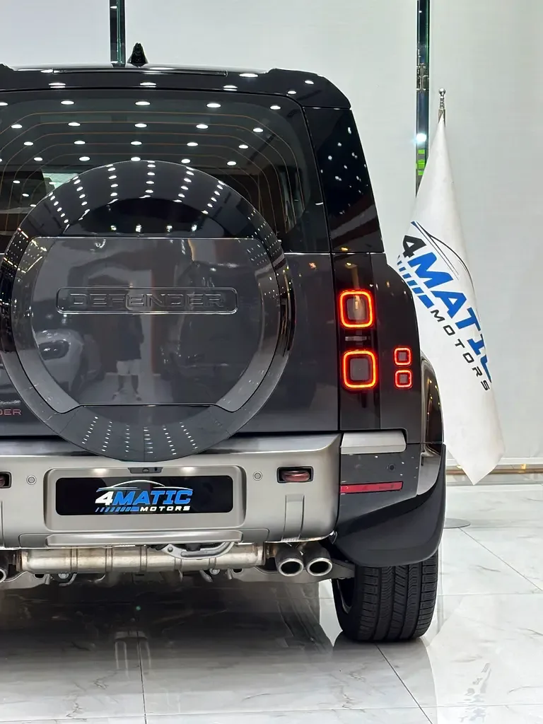 Land Rover Defender 5.0 AT AWD (525 hp) - 10