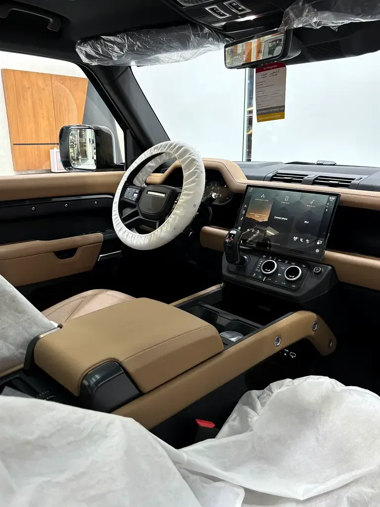 Land Rover Defender 5.0 AT AWD (525 hp) - 19
