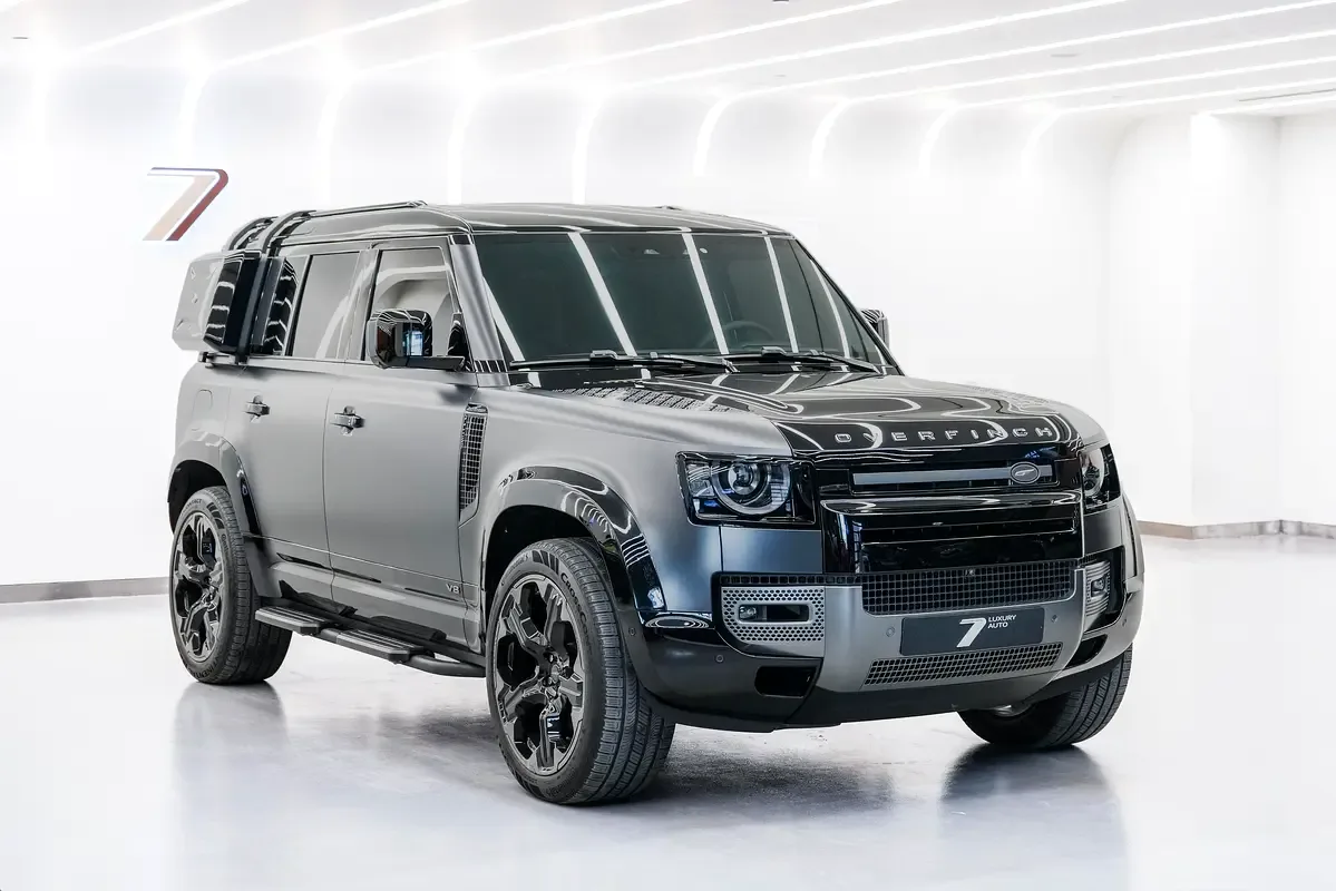 Land Rover Defender 5.0 AT AWD (525 حصان) - 2