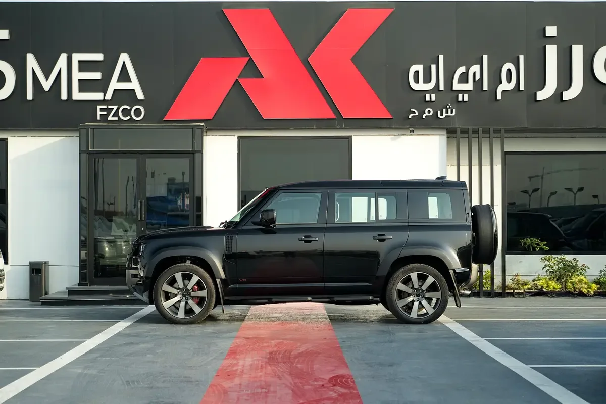 Land Rover Defender 5.0 AT AWD (525 hp) - 7