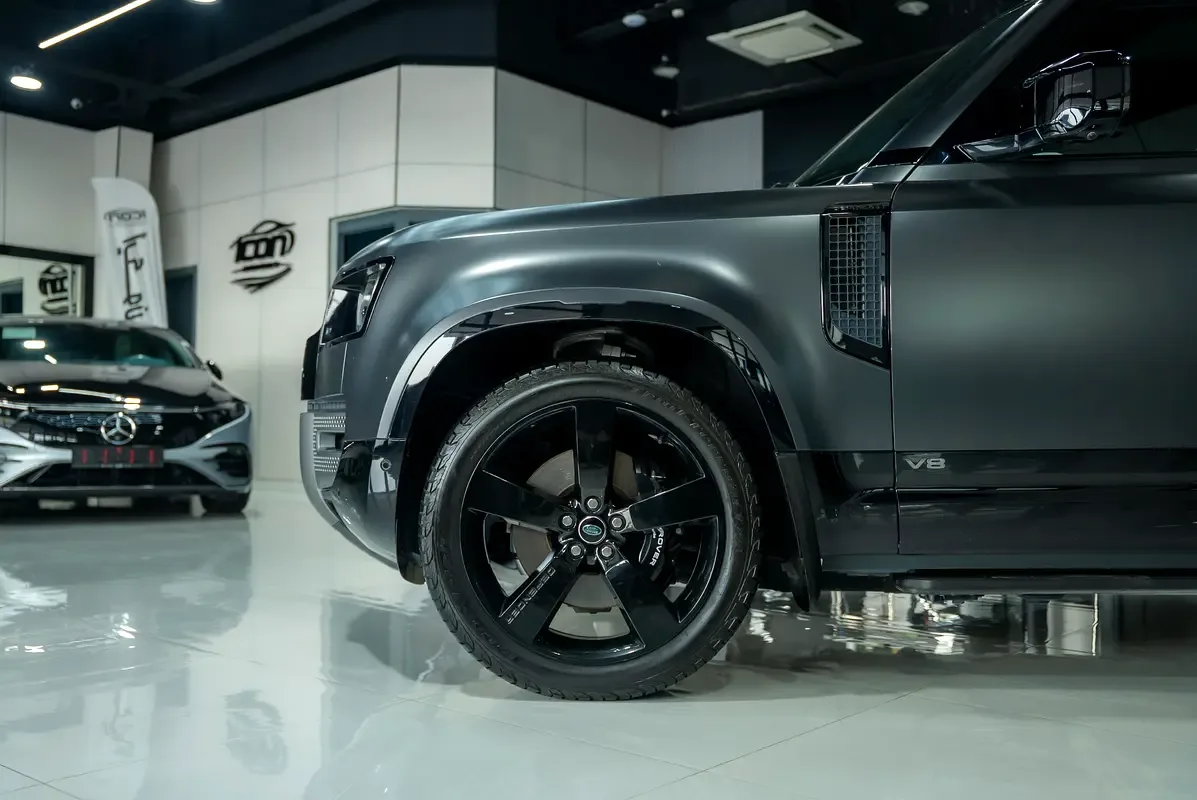 Land Rover Defender 5.0 AT AWD (525 hp) - 6