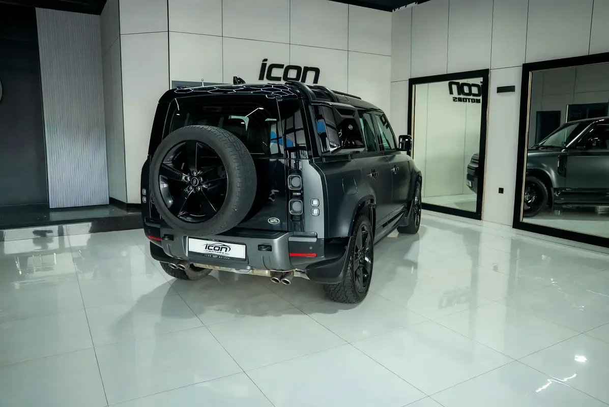Land Rover Defender 5.0 AT AWD (525 hp) - 16