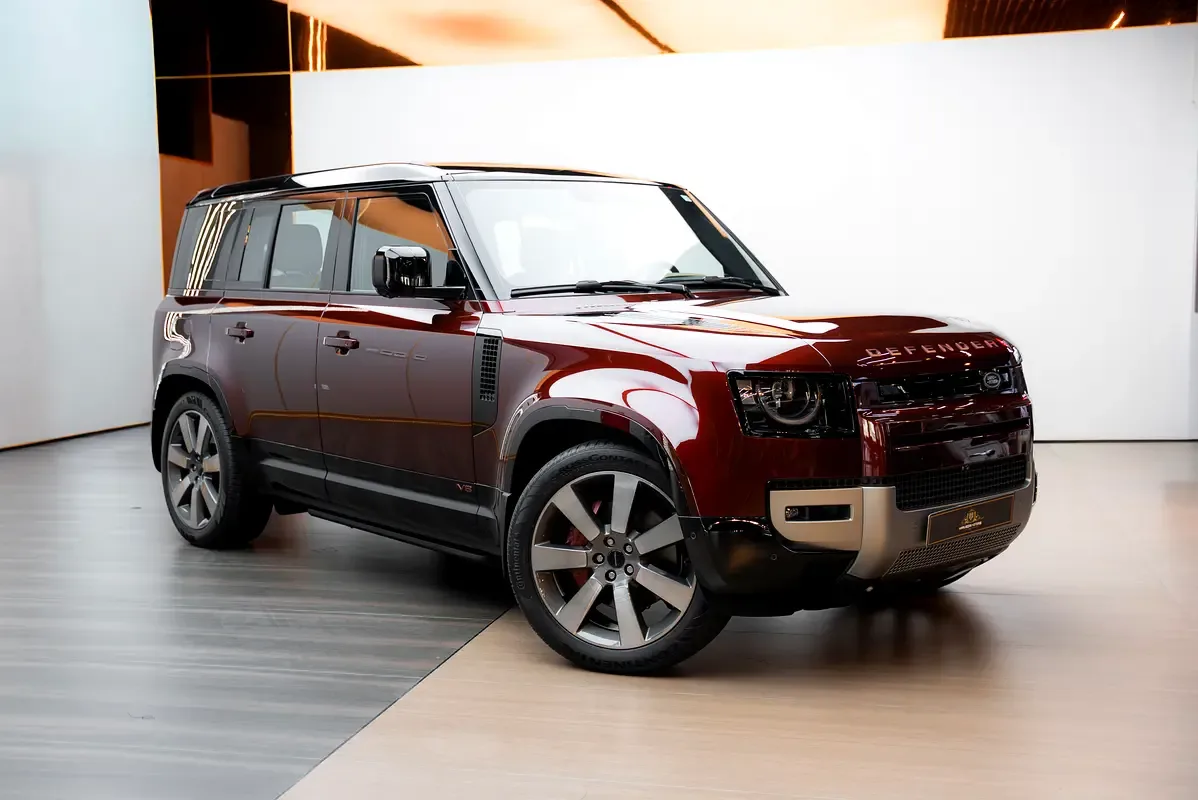 Land Rover Defender 5.0 AT AWD (525 hp) - 3