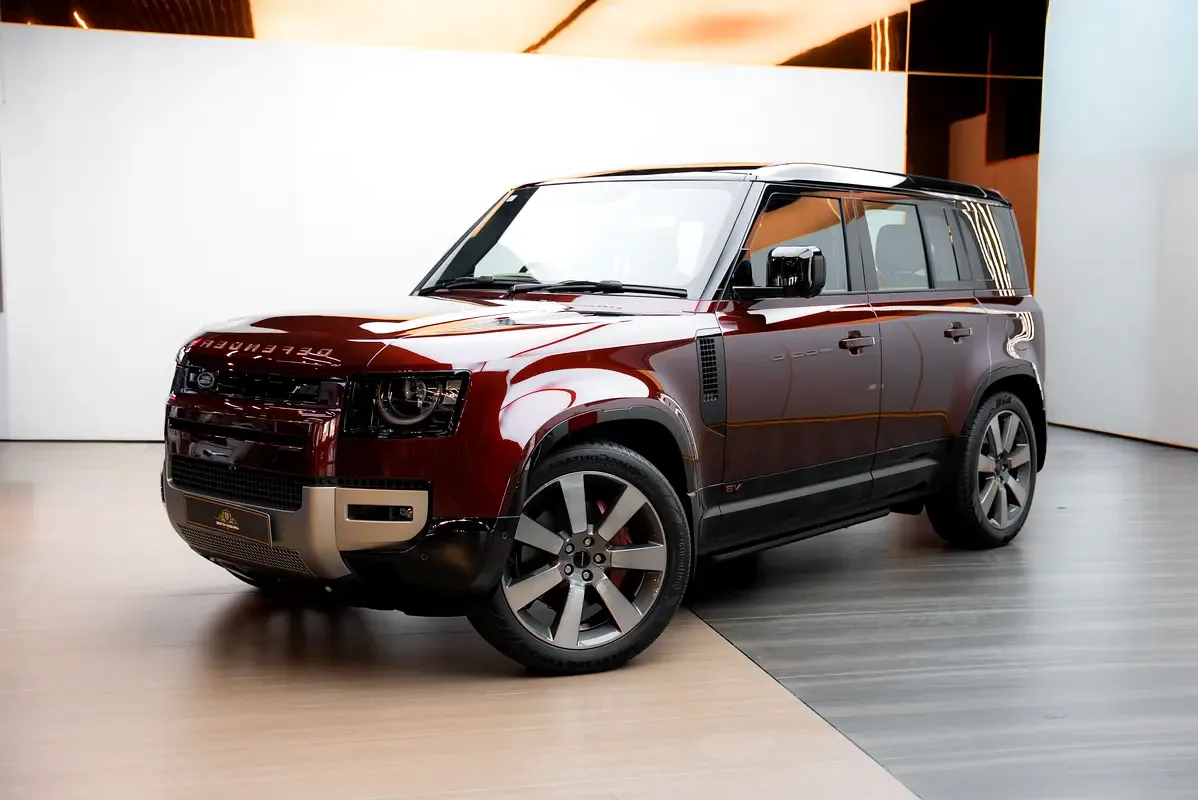 Land Rover Defender 5.0 AT AWD (525 hp) - 2