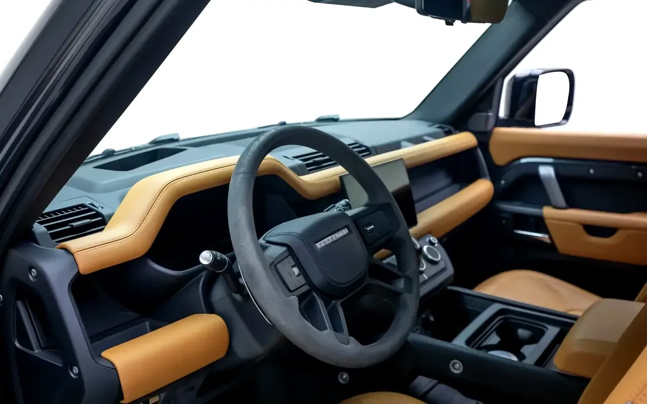 Land Rover Defender 5.0 AT AWD (525 hp) - 7