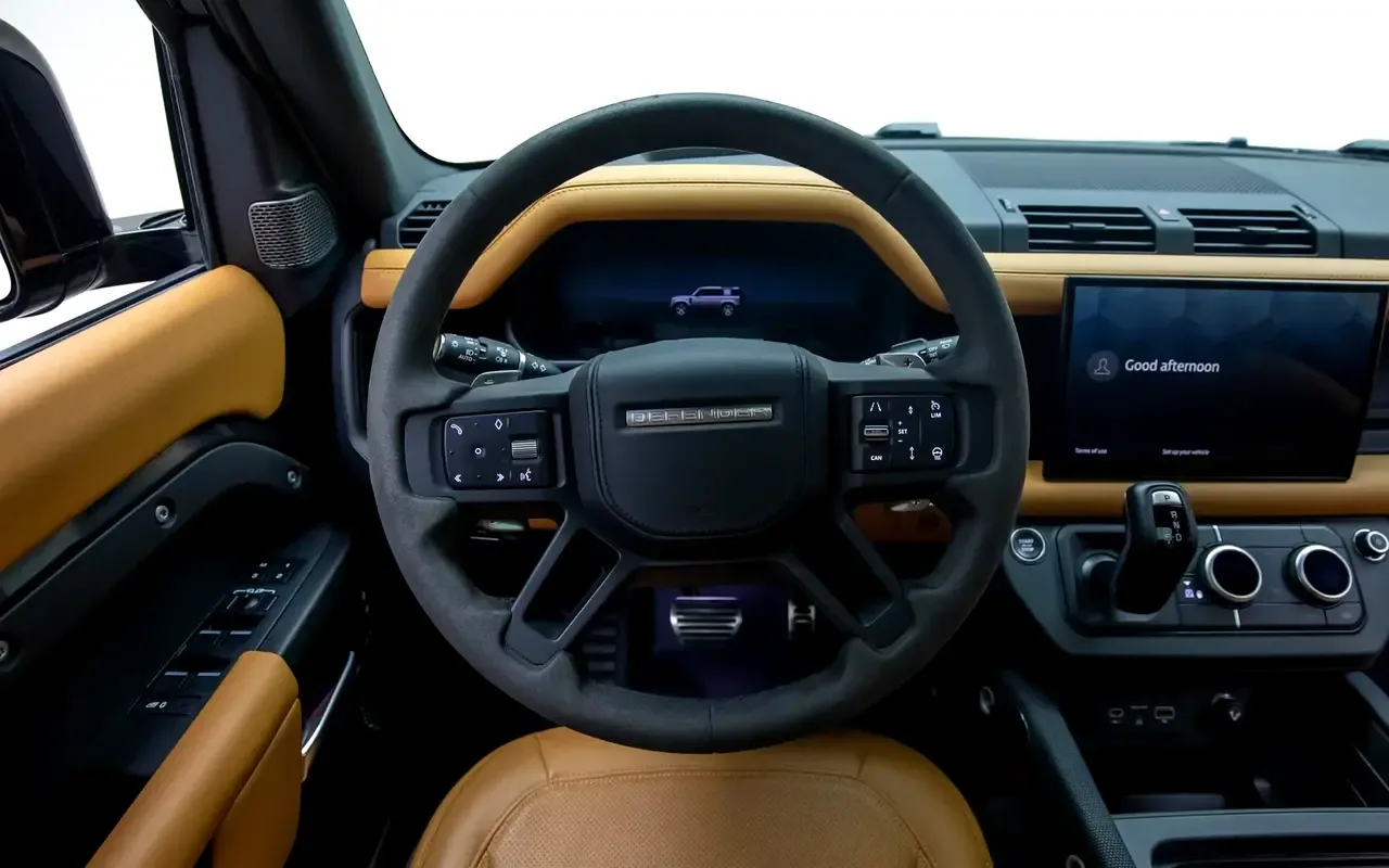 Land Rover Defender 5.0 AT AWD (525 hp) - 11
