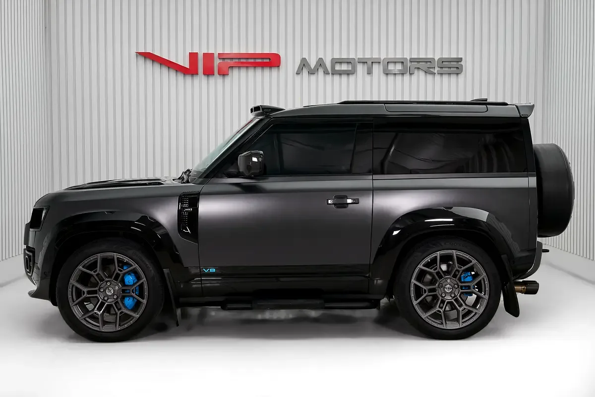 Land Rover Defender 5.0 AT AWD (525 حصان) - 7