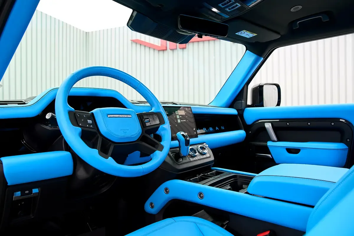 Land Rover Defender 5.0 AT AWD (525 حصان) - 11