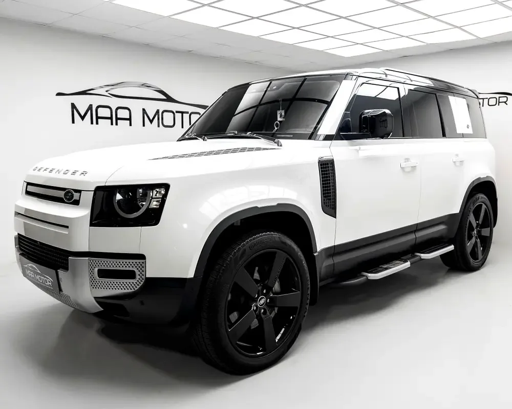 Land Rover Defender hybrid (PHEV) Defender P400e with 404