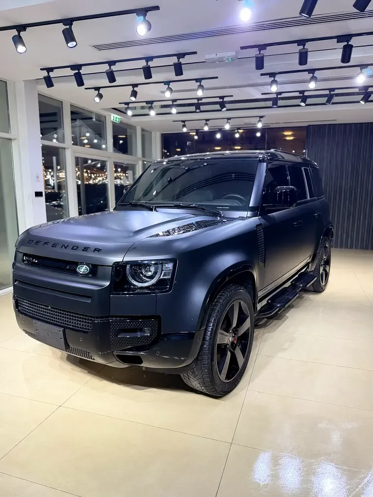 Land Rover Defender هجين (PHEV) Defender P400e with 404 - 15
