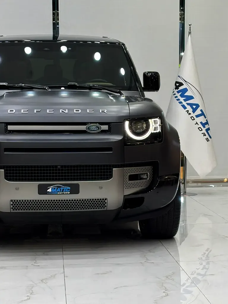Land Rover Defender hybrid (PHEV) Defender P400e with 404 - 2