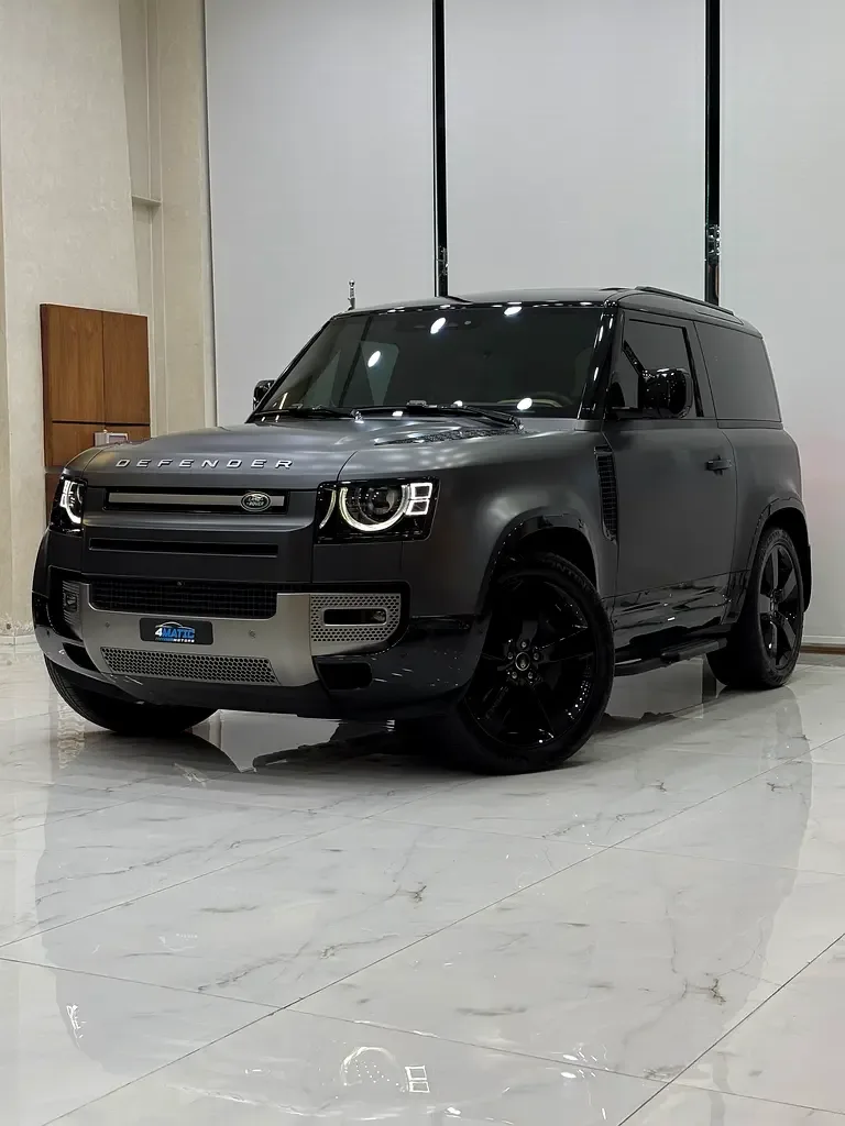 Land Rover Defender hybrid (PHEV) Defender P400e with 404 - 5