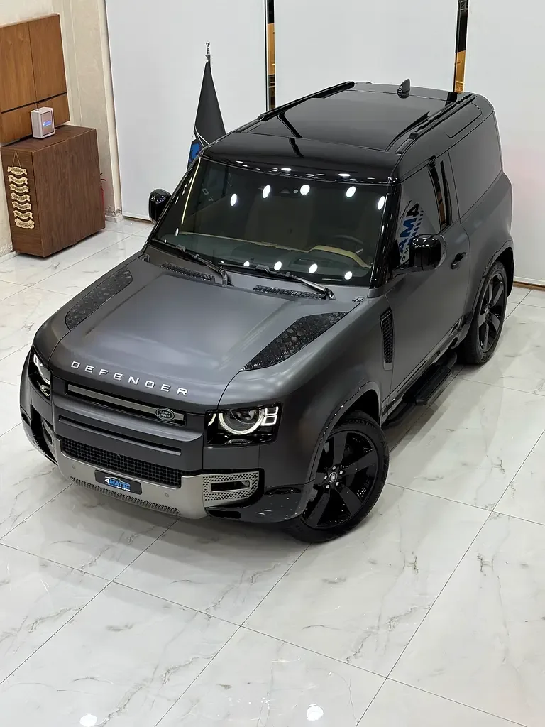 Land Rover Defender hybrid (PHEV) Defender P400e with 404 - 4