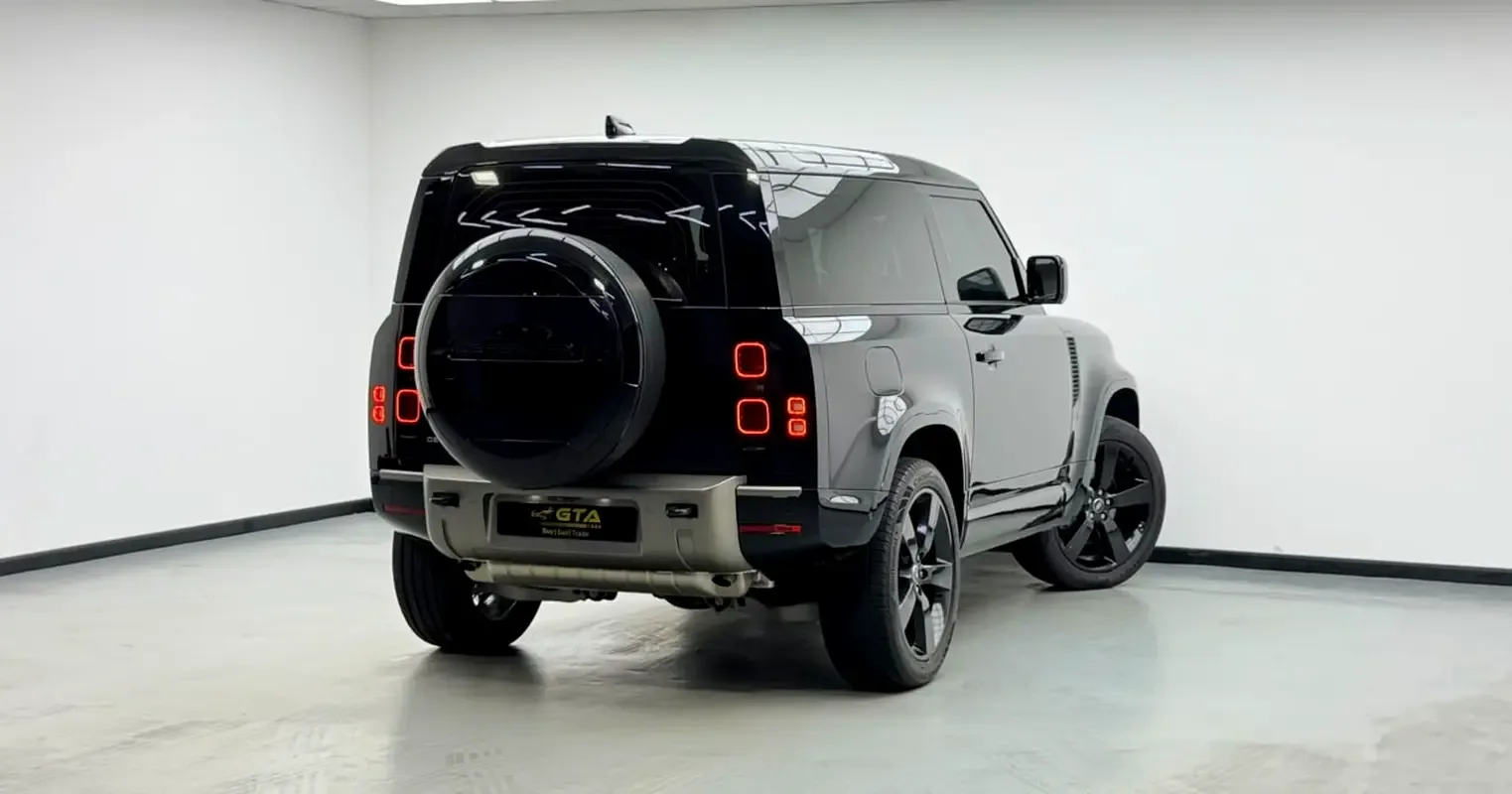 Land Rover Defender هجين (PHEV) Defender P400e with 404 - 6
