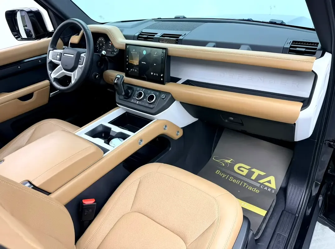 Land Rover Defender هجين (PHEV) Defender P400e with 404 - 9
