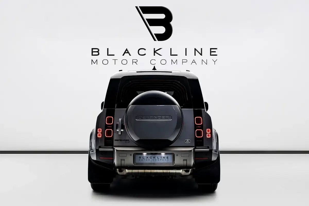 Land Rover Defender هجين (PHEV) Defender P400e with 404 - 3