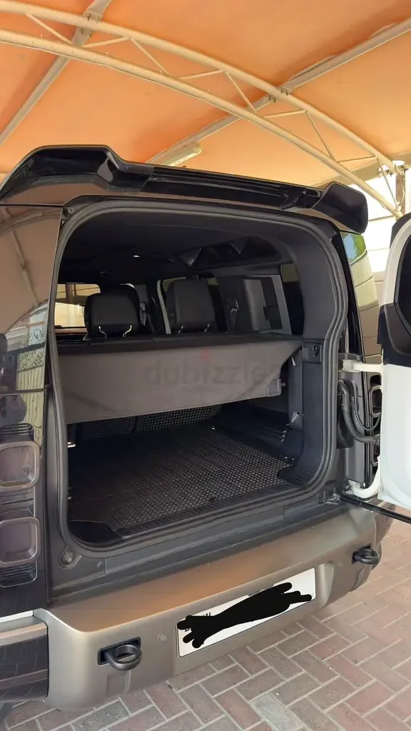 Land Rover Defender هجين (PHEV) Defender P400e with 404 - 20
