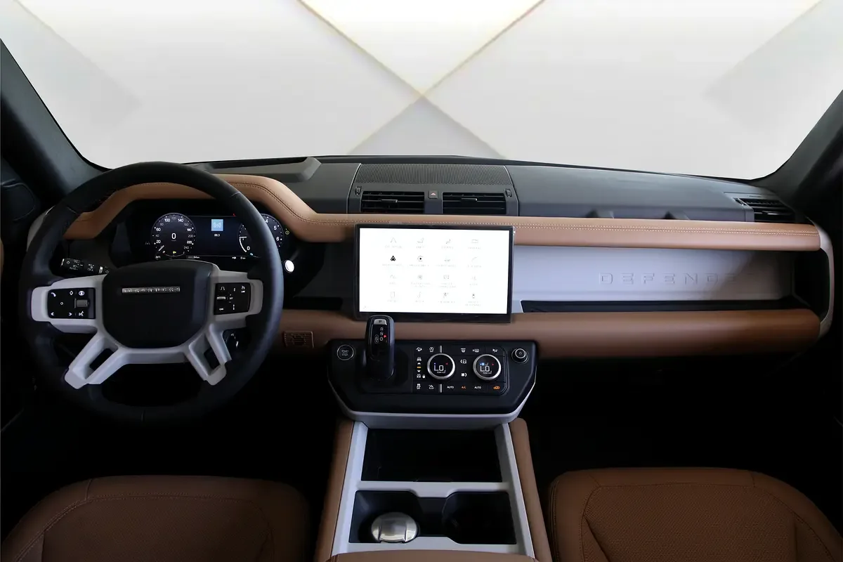 Land Rover Defender هجين (PHEV) Defender P400e with 404 - 13