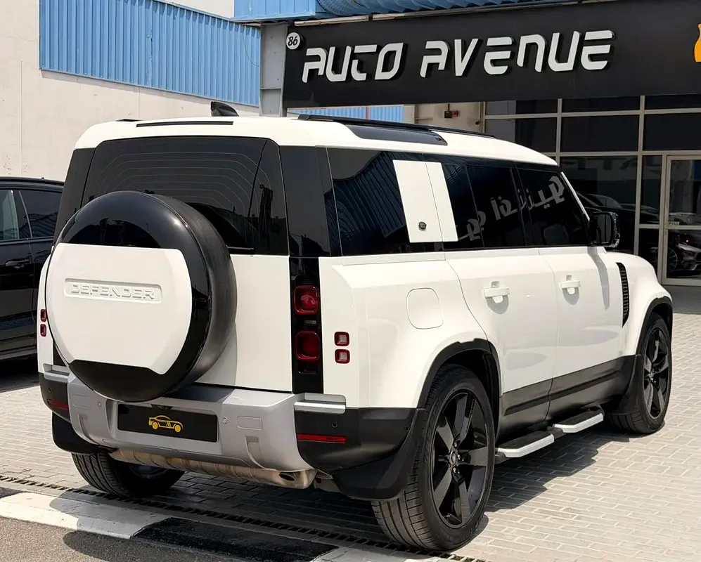 Land Rover Defender hybrid (PHEV) Defender P400e with 404 - 5