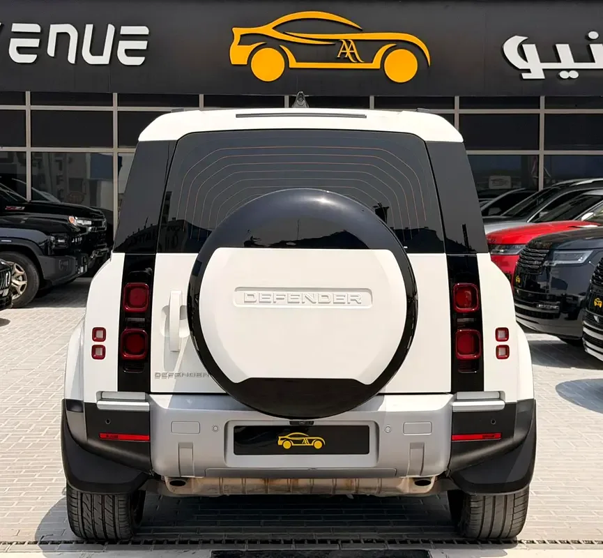 Land Rover Defender hybrid (PHEV) Defender P400e with 404 - 6