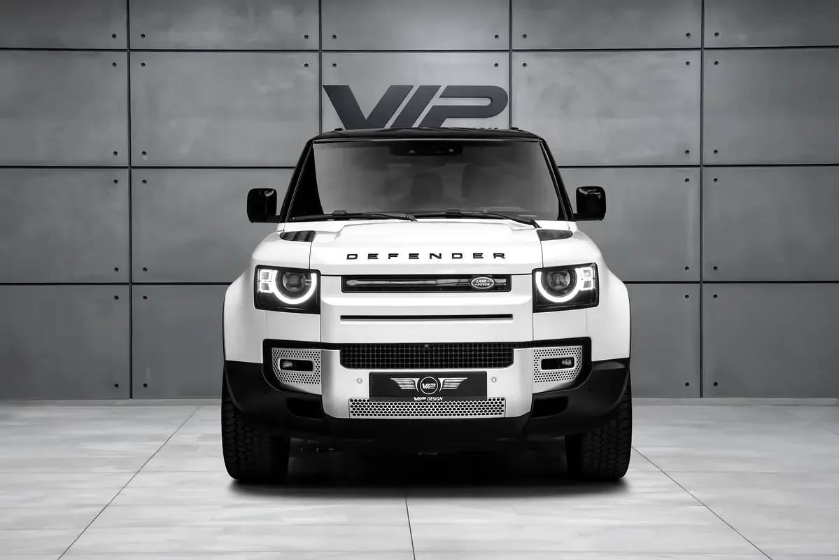 Land Rover Defender هجين (PHEV) Defender P400e with 404 - 3