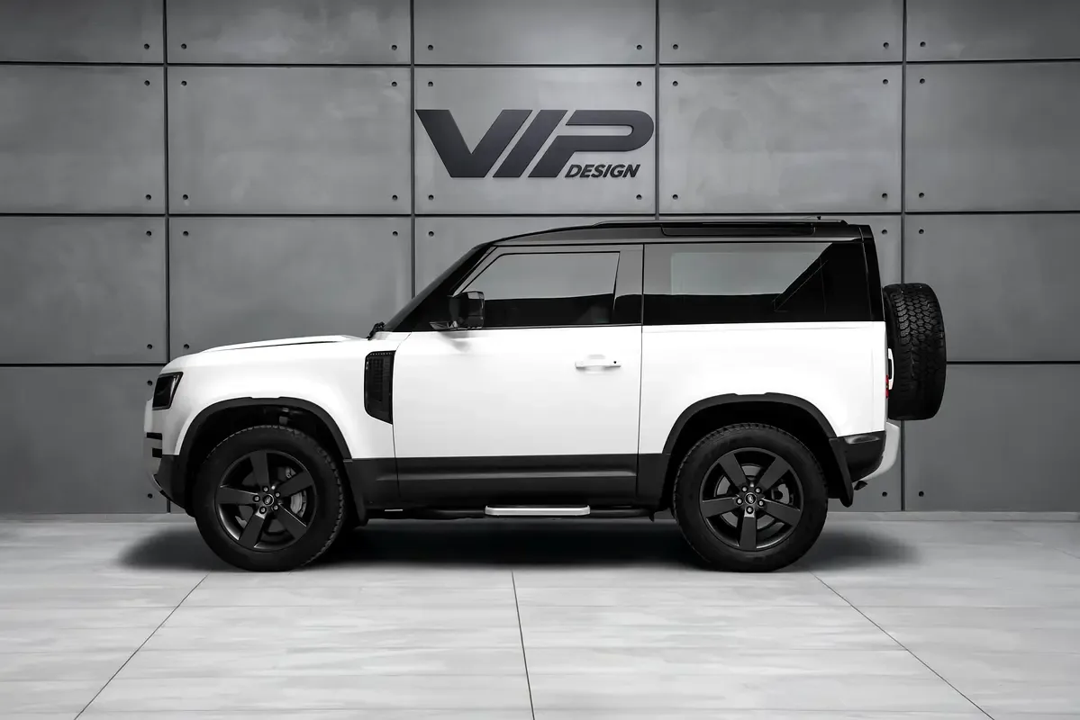 Land Rover Defender هجين (PHEV) Defender P400e with 404 - 4