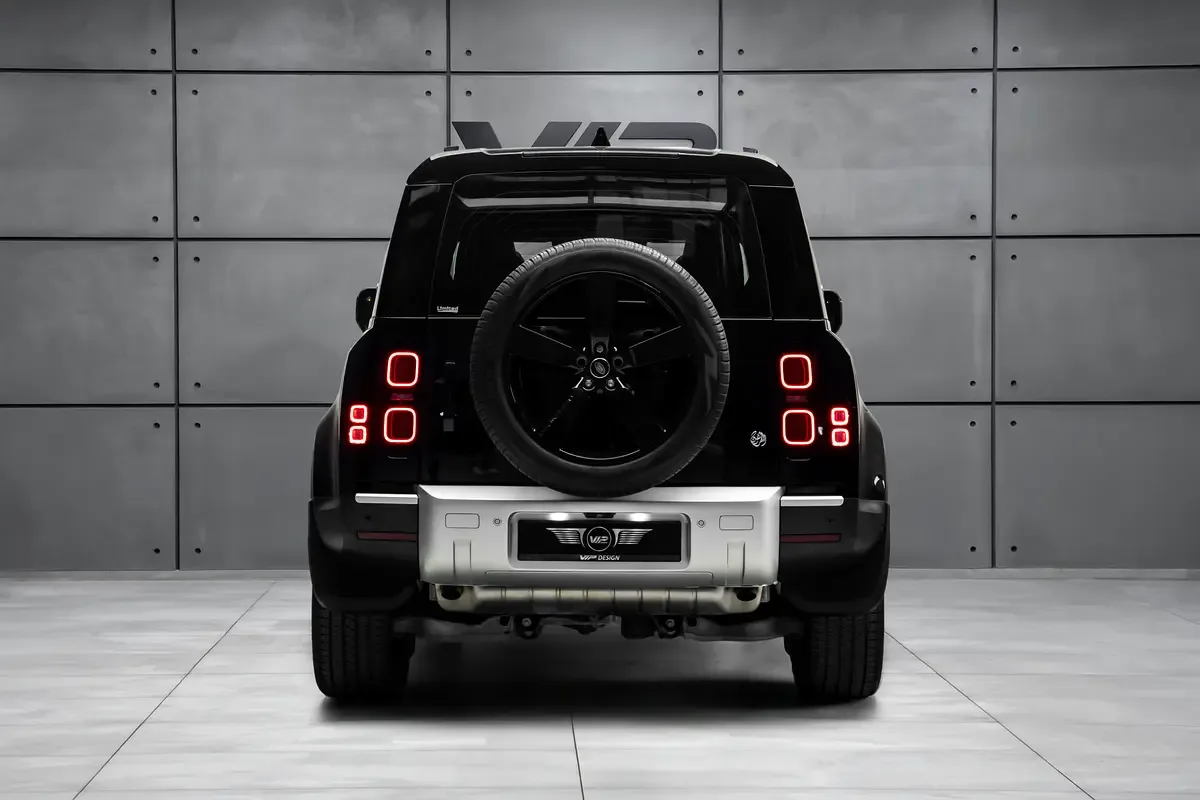 Land Rover Defender هجين (PHEV) Defender P400e with 404 - 6