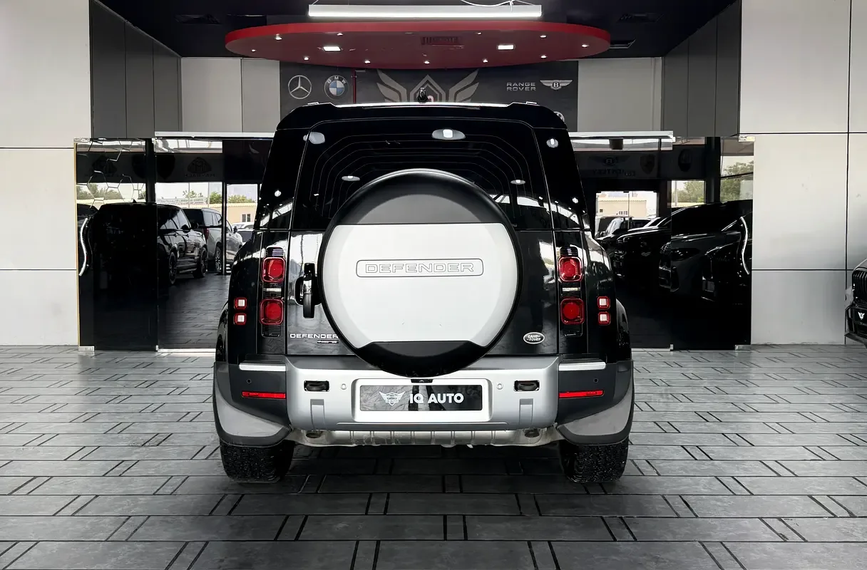 Land Rover Defender hybrid (PHEV) Defender P400e with 404 - 5