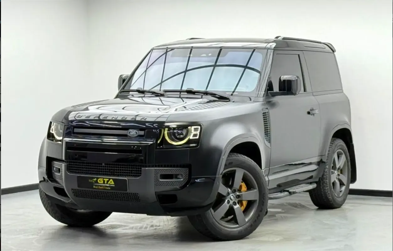 Land Rover Defender hybrid (PHEV) Defender P400e with 404