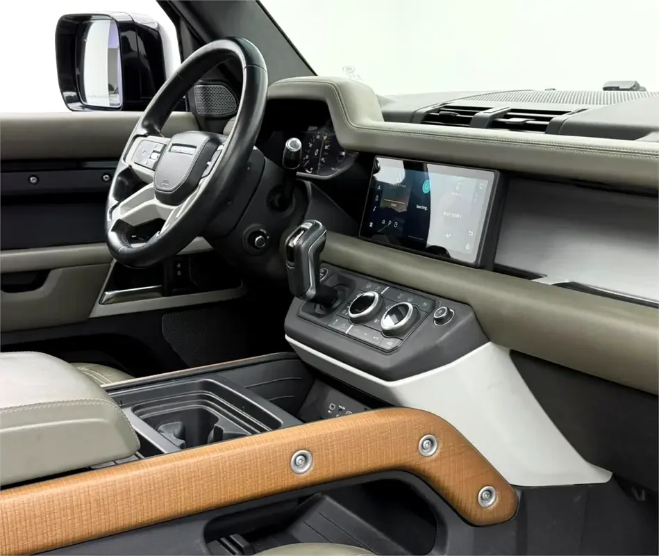 Land Rover Defender هجين (PHEV) Defender P400e with 404 - 10