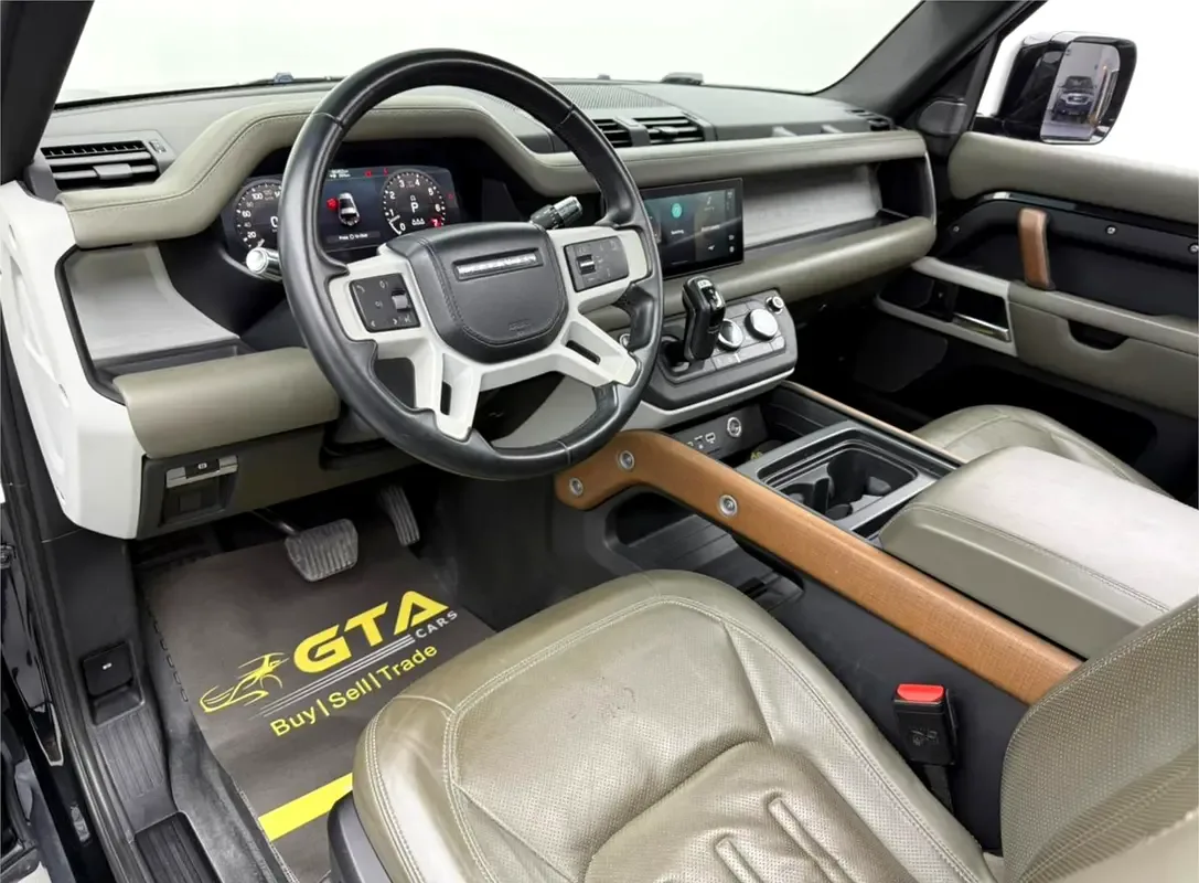 Land Rover Defender هجين (PHEV) Defender P400e with 404 - 8