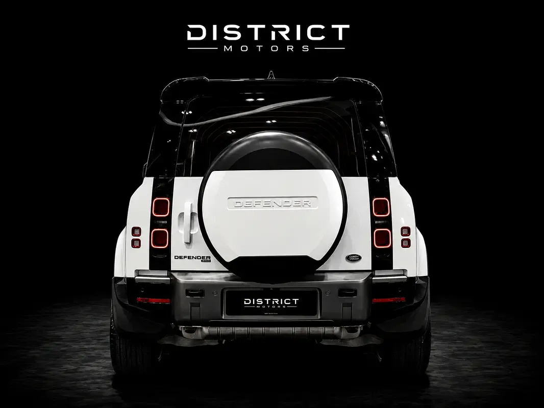 Land Rover Defender هجين (PHEV) Defender P400e with 404 - 7