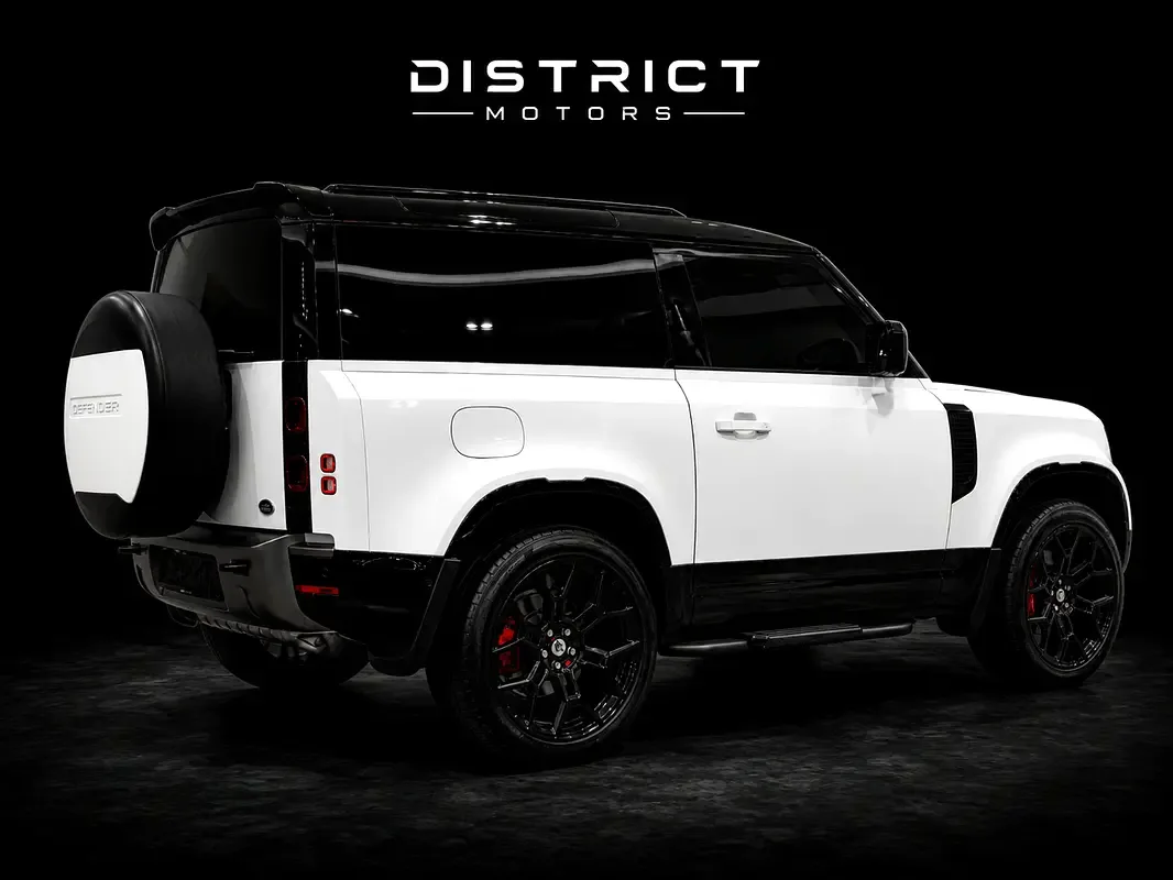 Land Rover Defender هجين (PHEV) Defender P400e with 404 - 5