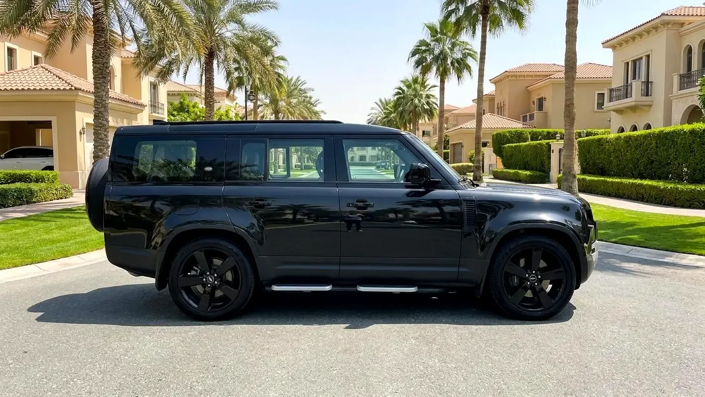 Land Rover Defender hybrid (PHEV) Defender P400e with 404 - 5