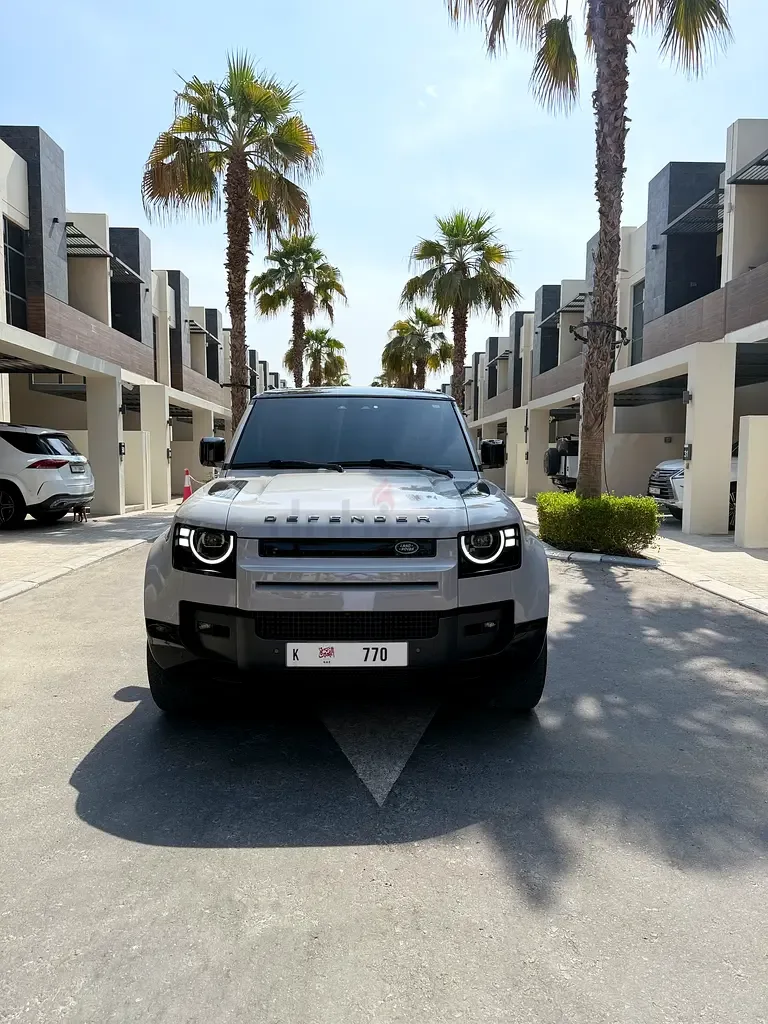 Land Rover Defender hybrid (PHEV) Defender P400e with 404 - 5