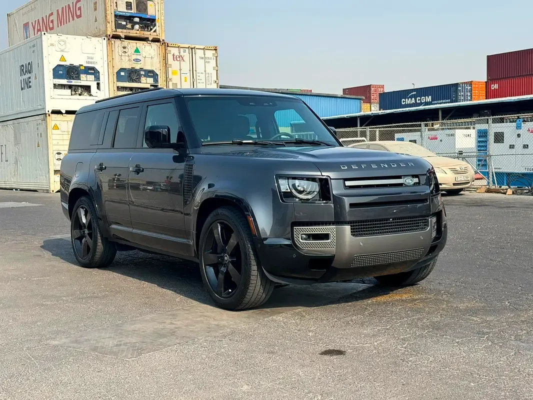 Land Rover Defender هجين (PHEV) Defender P400e with 404 - 3