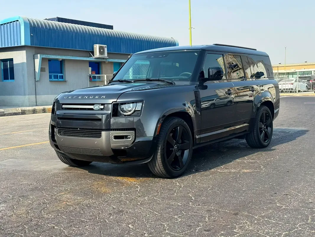 Land Rover Defender هجين (PHEV) Defender P400e with 404 - 2