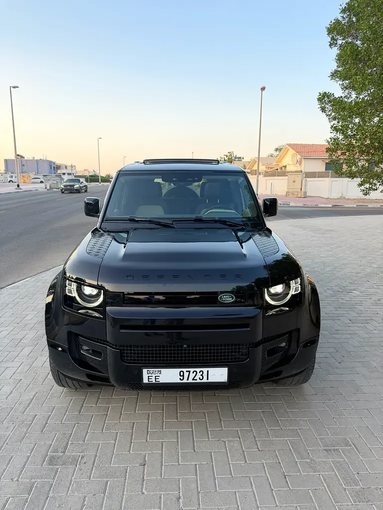 Land Rover Defender هجين (PHEV) Defender P400e with 404 - 12